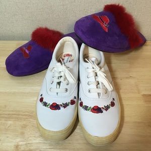 2 Pairs Red Hat Society Shoes US size 8.5 EUC